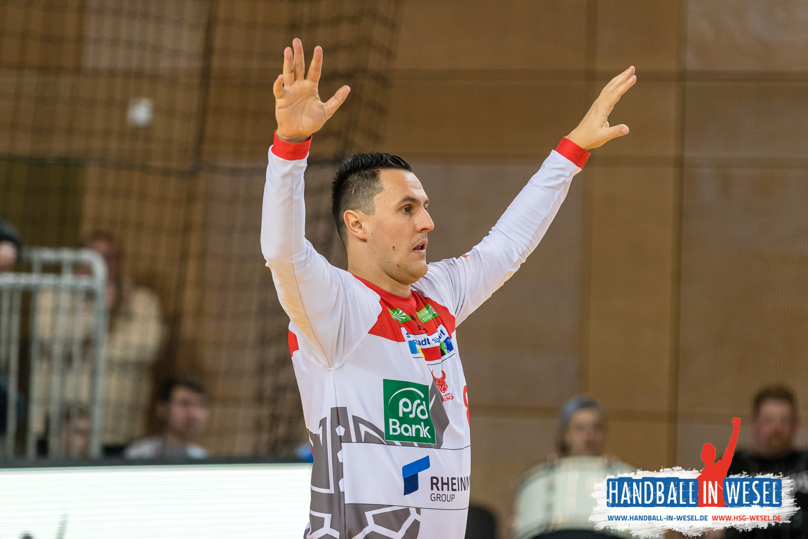 HC Rhein Vikings - TuSEM Essen 32:29 (17:14) / 2.Liga / DKB Hand